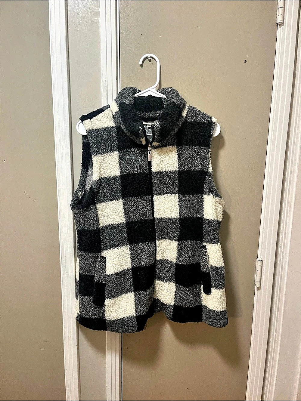 Maurices Buffalo Plaid Sherpa Block Vest in Black & White